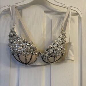 Windsor Sequin Embellished Ivory Bra